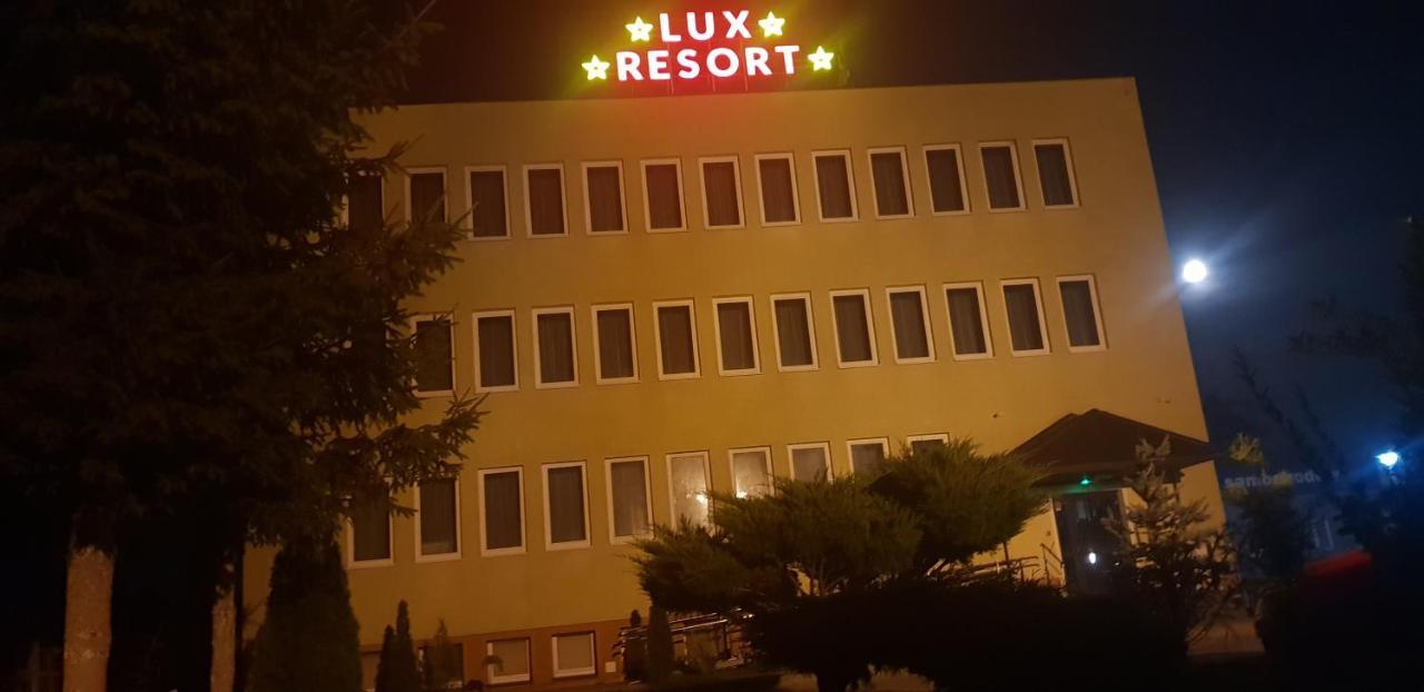 Lux Resort Kraśnik Exteriör bild
