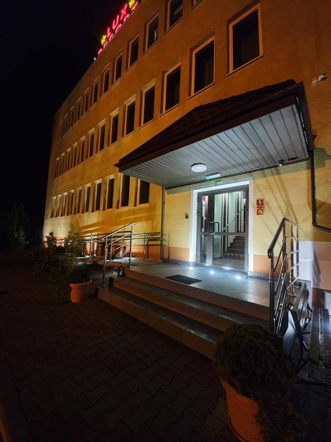 Lux Resort Kraśnik Exteriör bild